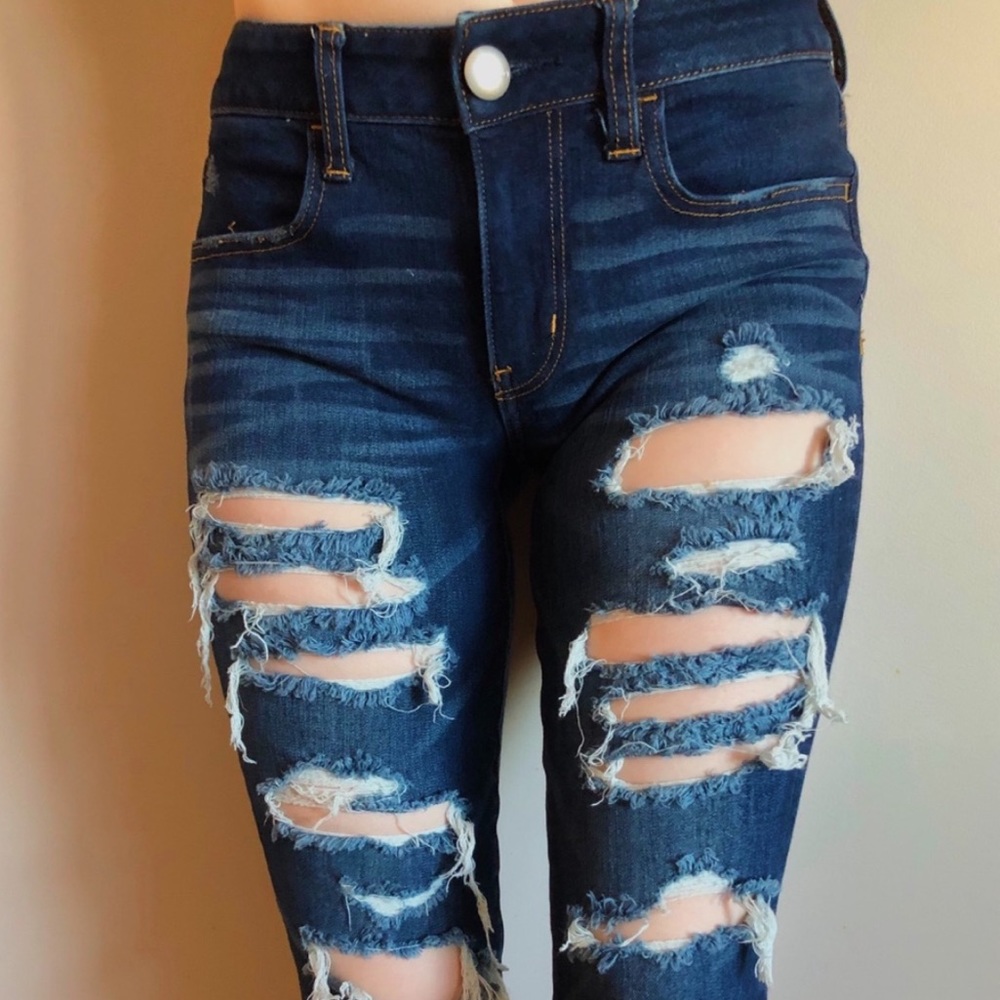 American Eagle Women's Distressed Size 2 Jeggings